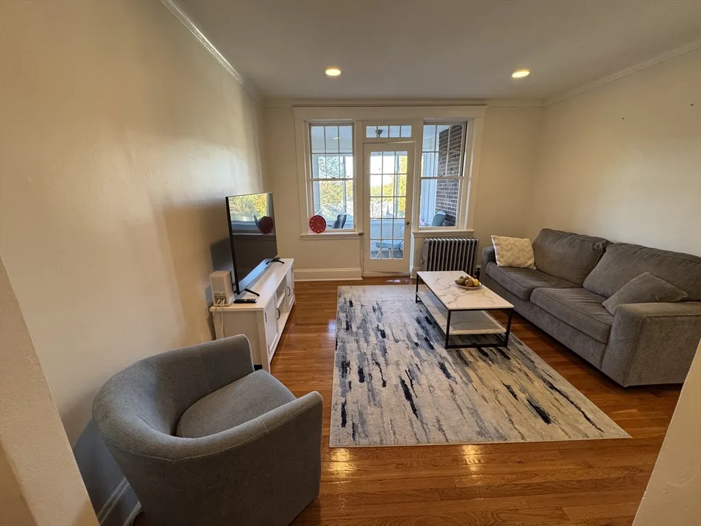 1 bed, 1 bath apartment for rent at 2035 Commonwealth Ave Unit 12, Brighton — photo 9 of 15
