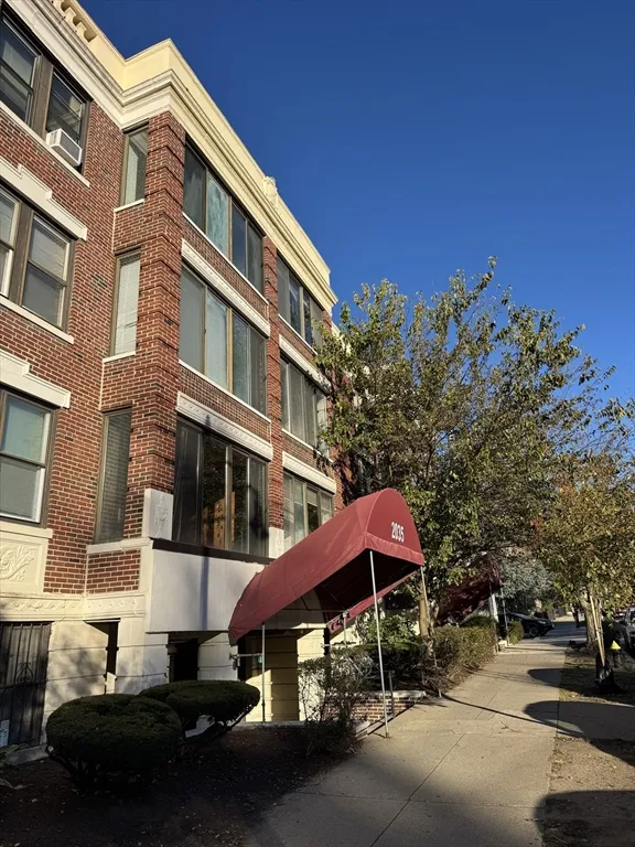 1 bed, 1 bath apartment for rent at 2035 Commonwealth Ave Unit 12, Brighton — photo 1 of 15