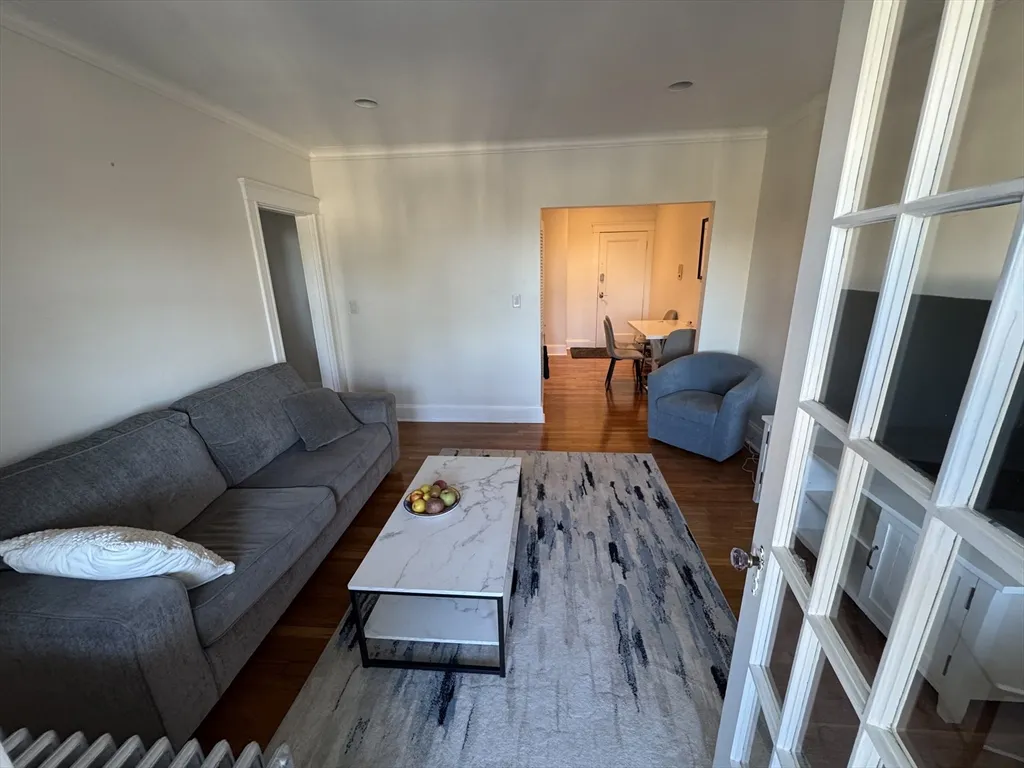 1 bed, 1 bath apartment for rent at 2035 Commonwealth Ave Unit 12, Brighton — photo 5 of 15