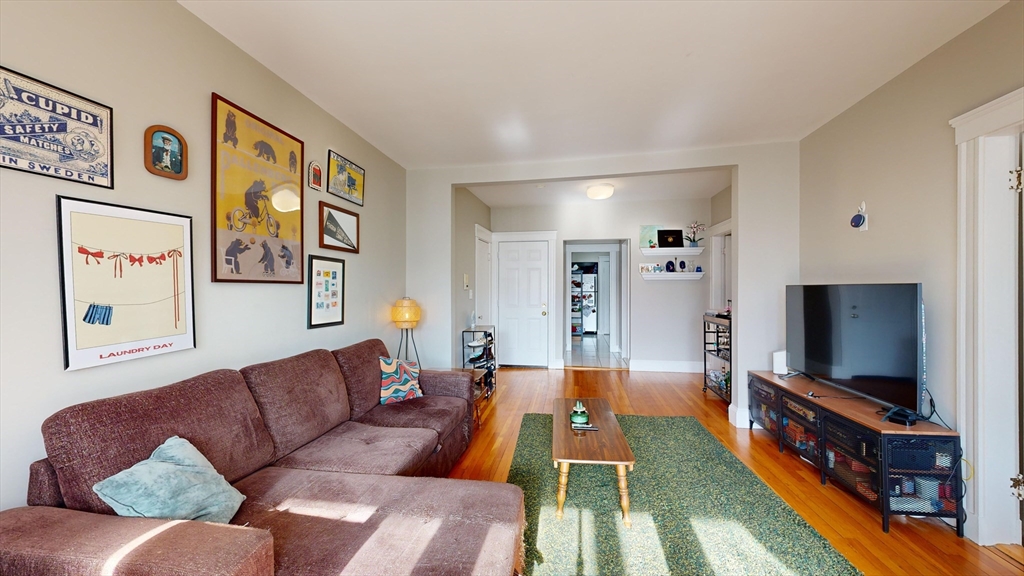 2 bed, 1 bath apartment for rent at 2035 Commonwealth Ave Unit 9, Boston — photo 6 of 15