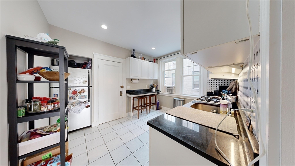 2 bed, 1 bath apartment for rent at 2035 Commonwealth Ave Unit 9, Boston — photo 14 of 15