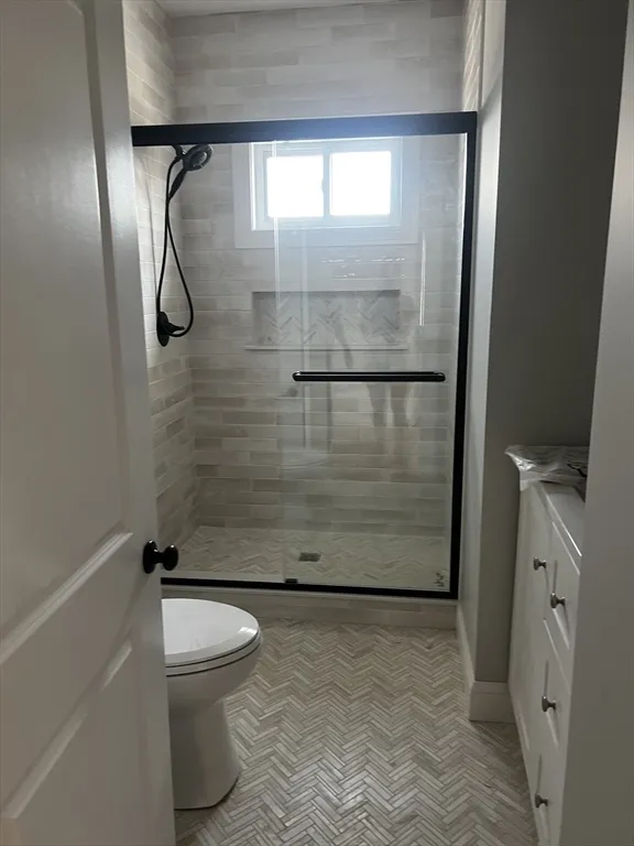 3 bed, 1 bath apartment for rent at 2039 Pleasant St Unit 2, Fall River — photo 4 of 10