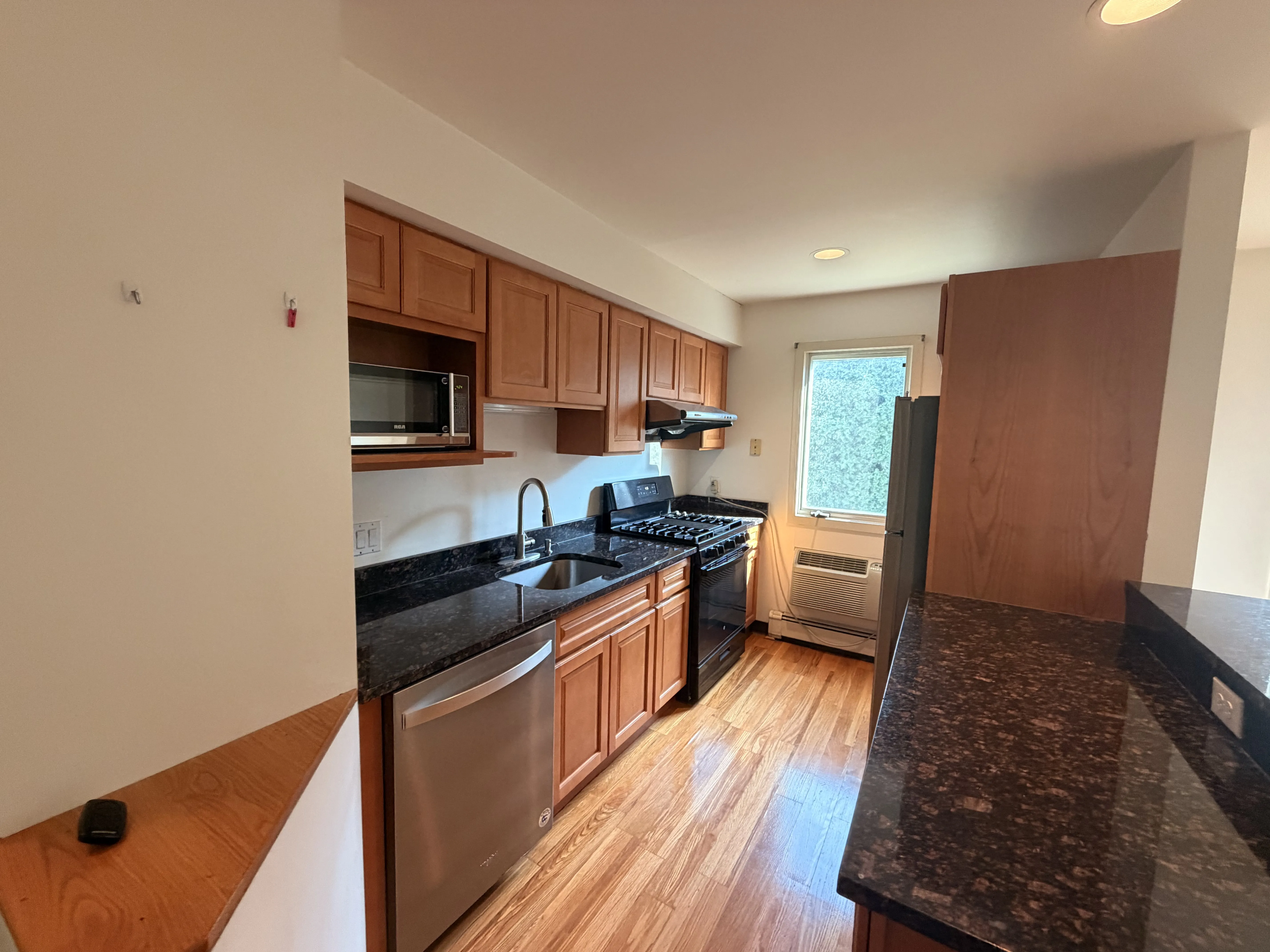 3 bed, 2 bath apartment for rent at 204 Charles St Unit 1, East Cambridge — photo 2 of 17