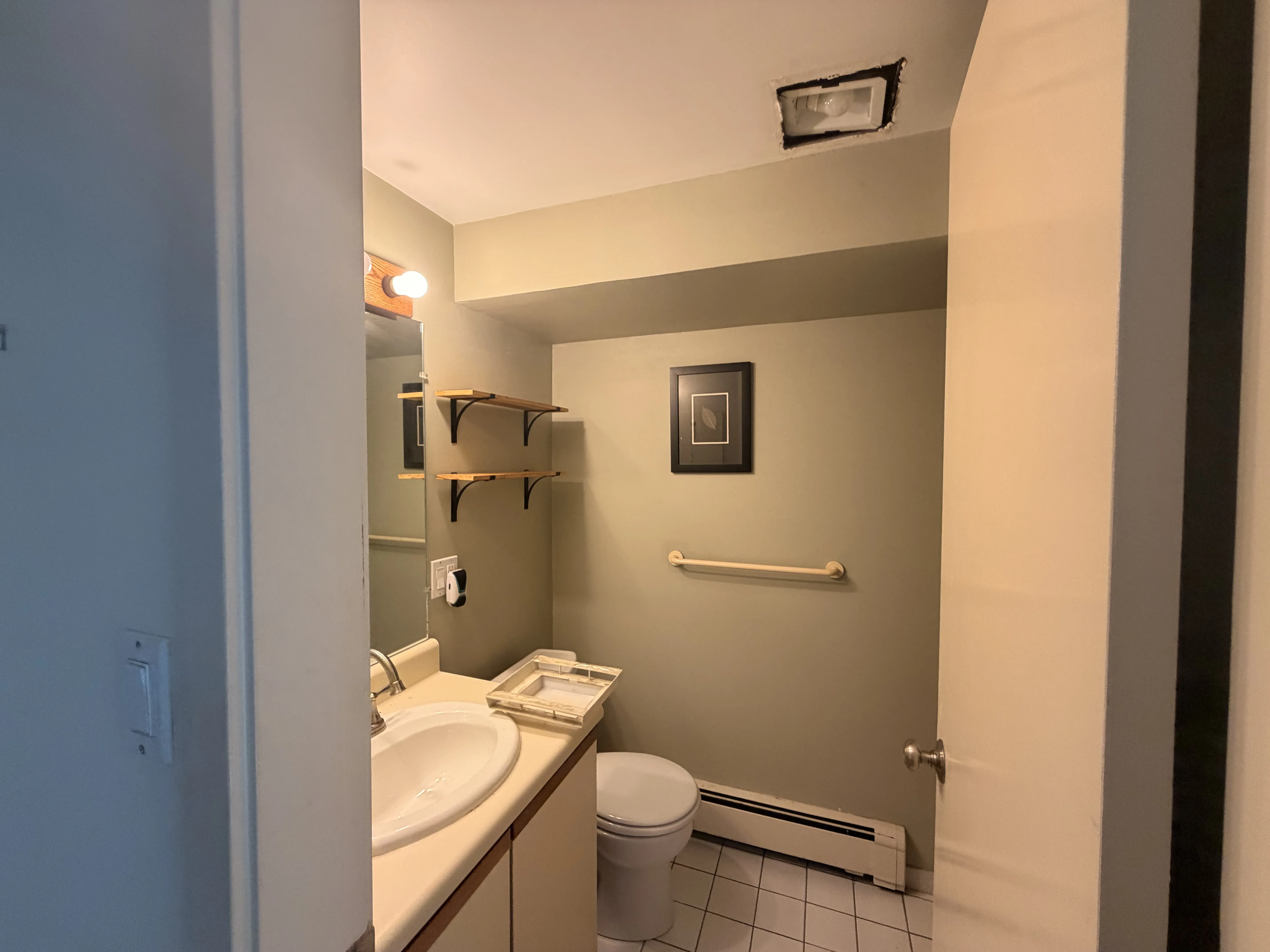3 bed, 2 bath apartment for rent at 204 Charles St Unit 1, East Cambridge — photo 14 of 17