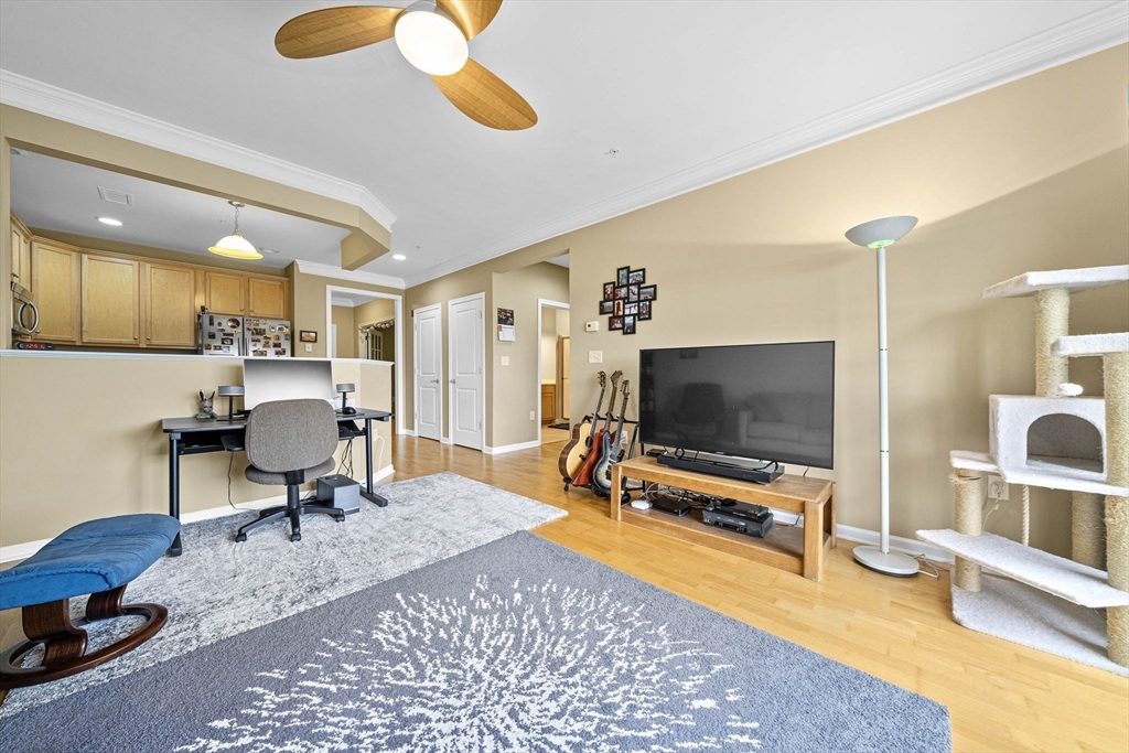 1 bed, 1 bath apartment for rent at 204 Clocktower Dr Unit 304, Waltham — photo 5 of 18