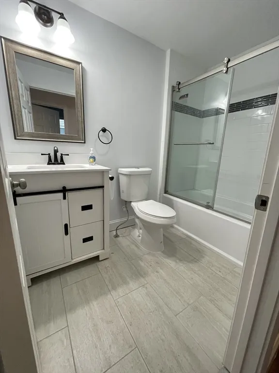 2 bed, 2 bath apartment for rent at 204 East Eagle St Unit 1, Eagle Hill — photo 14 of 15