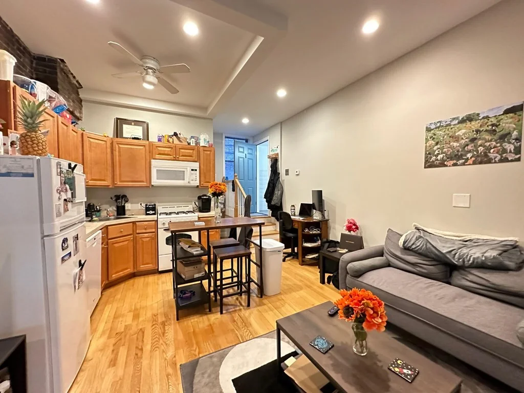 1 bed, 1 bath apartment for rent at 204 Endicott St Unit 1, North End