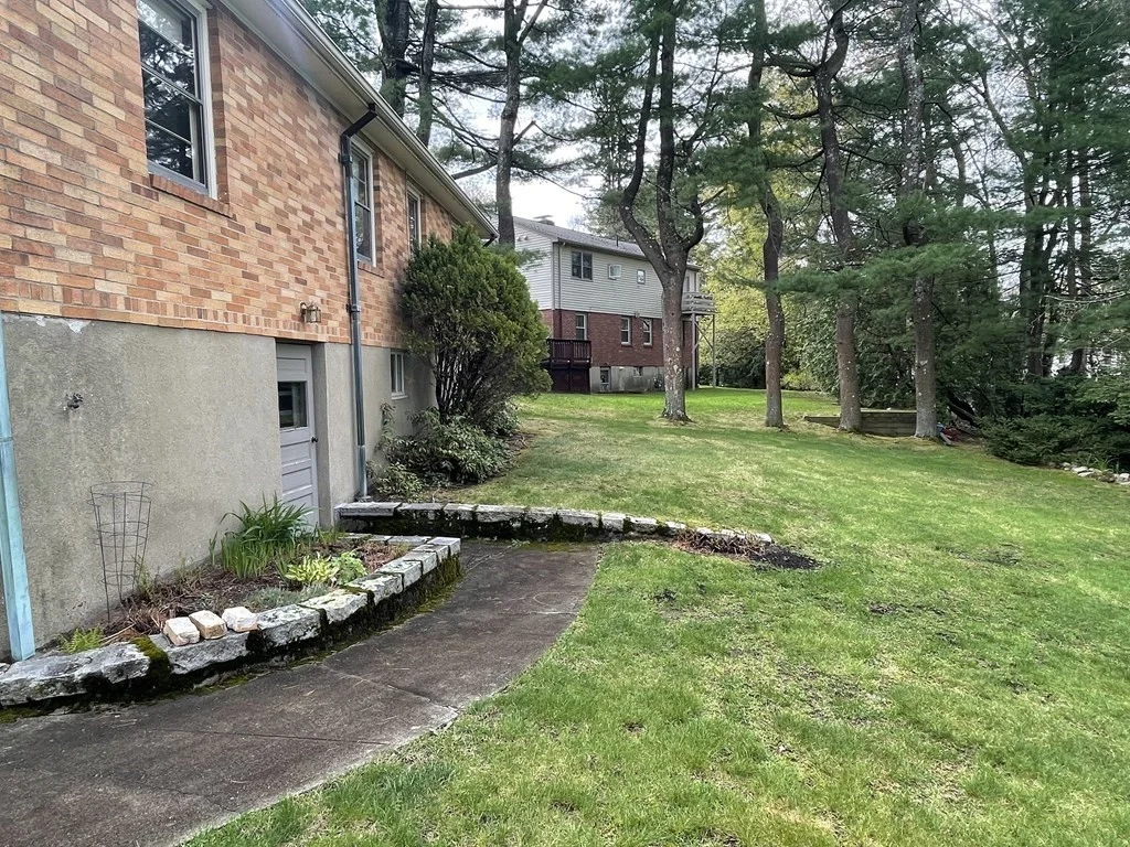 3 bed, 1 bath apartment for rent at 204 Follen Rd, Lexington — photo 23 of 29