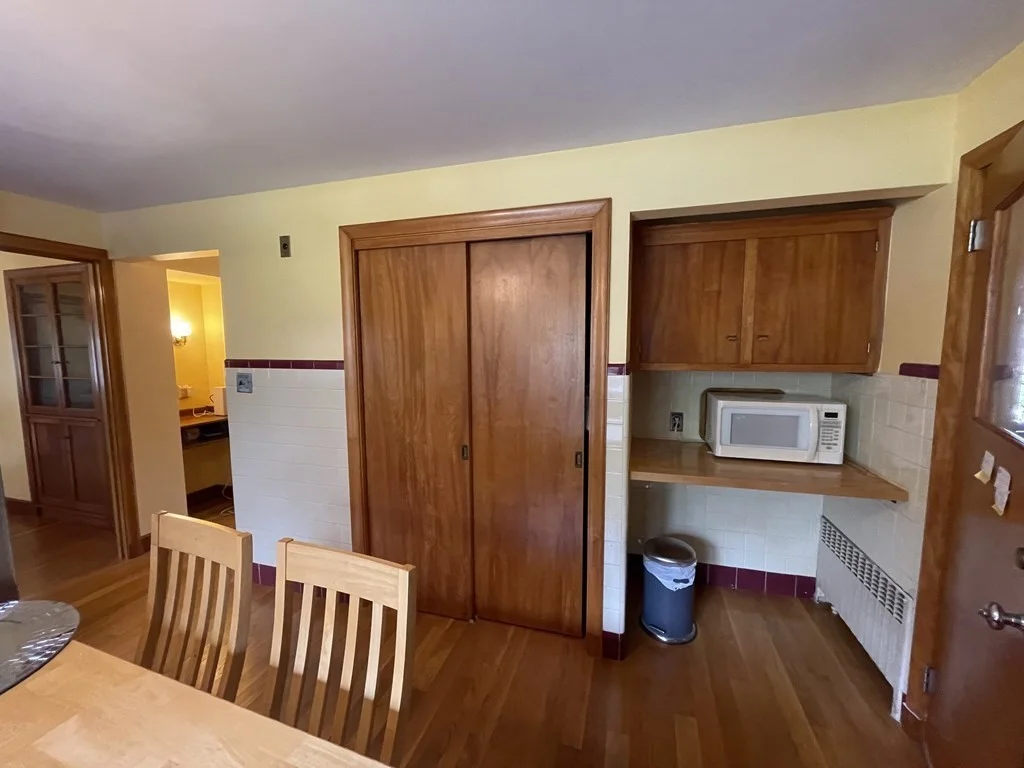 3 bed, 1 bath apartment for rent at 204 Follen Rd, Lexington — photo 10 of 29