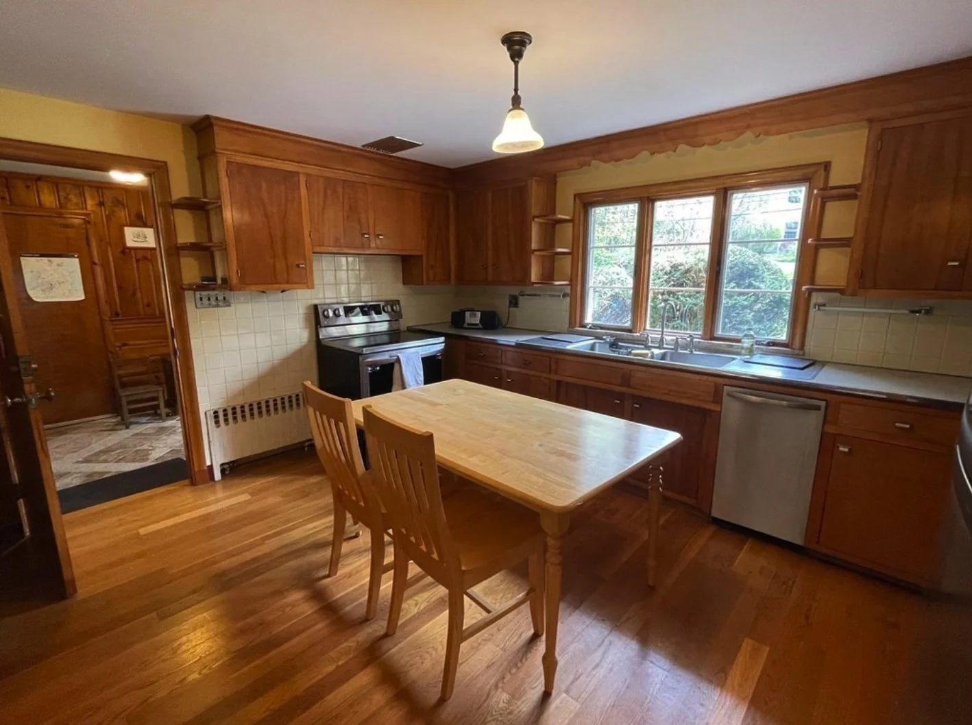 3 bed, 1 bath apartment for rent at 204 Follen Rd Unit 204, Lexington — photo 8 of 33