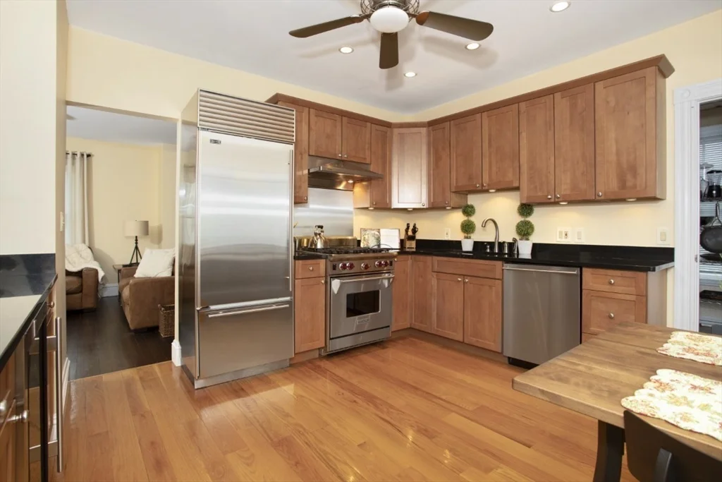3 bed, 2 bath apartment for rent at 204 Franklin Unit 2, Melrose — photo 2 of 28