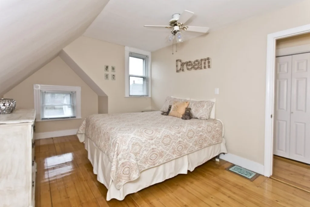 3 bed, 2 bath apartment for rent at 204 Franklin Unit 2, Melrose — photo 16 of 28