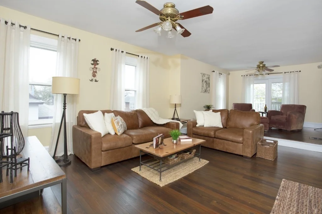 3 bed, 2 bath apartment for rent at 204 Franklin Unit 2, Melrose — photo 13 of 28