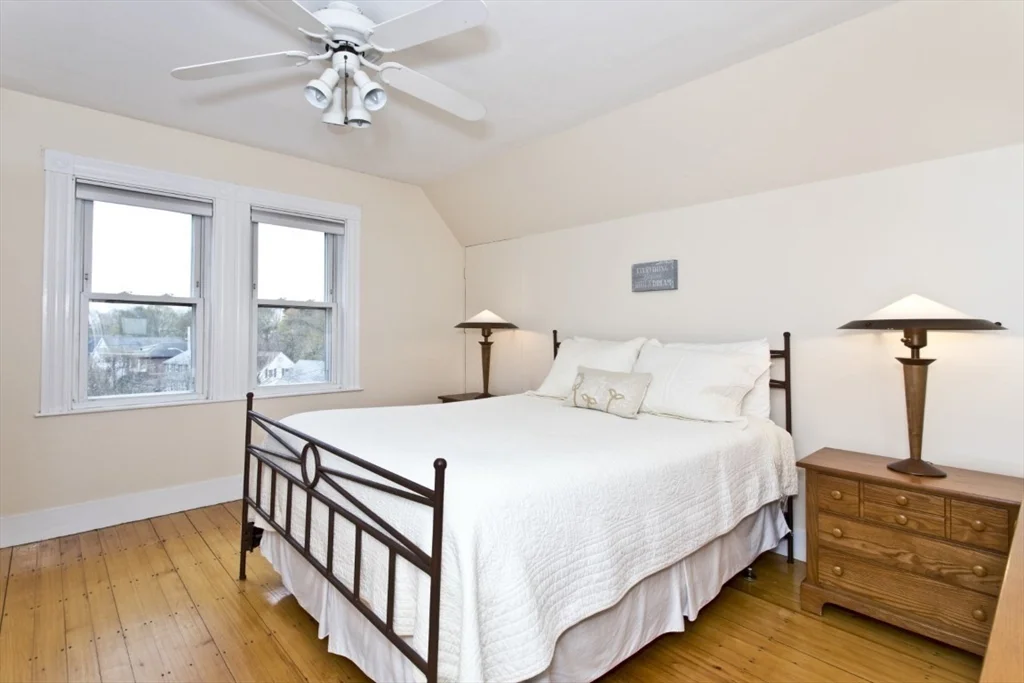 3 bed, 2 bath apartment for rent at 204 Franklin Unit 2, Melrose — photo 18 of 28