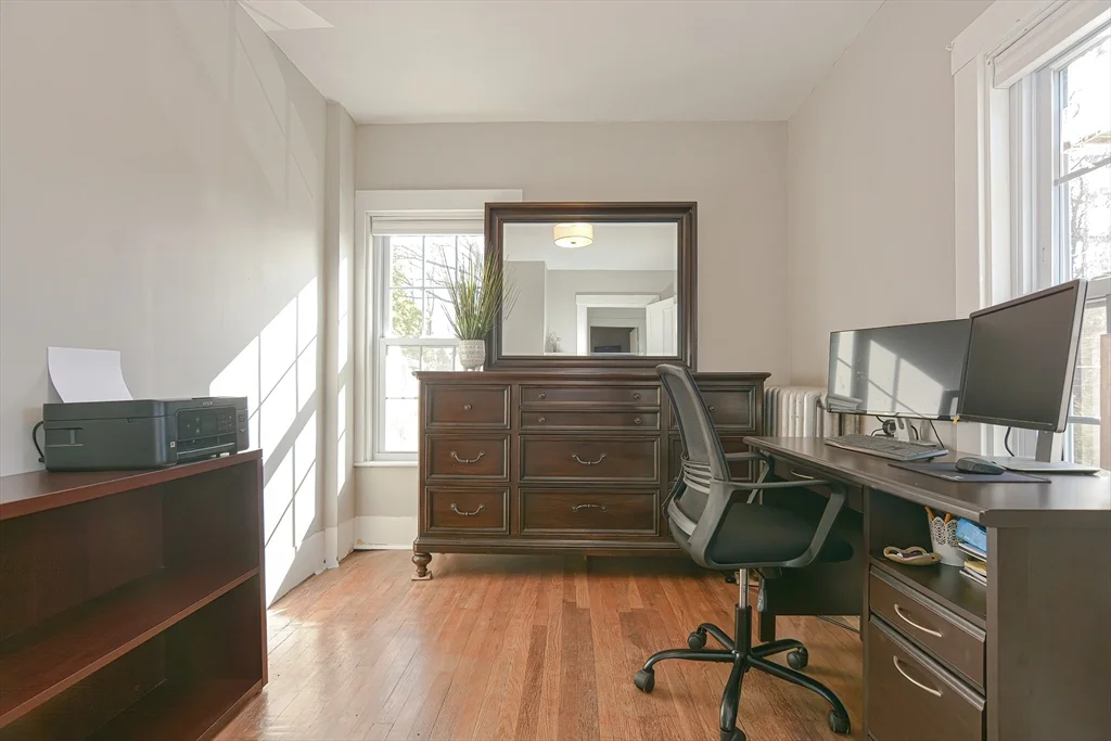 2 bed, 1 bath apartment for rent at 204 Front Unit 2, Weymouth — photo 2 of 6