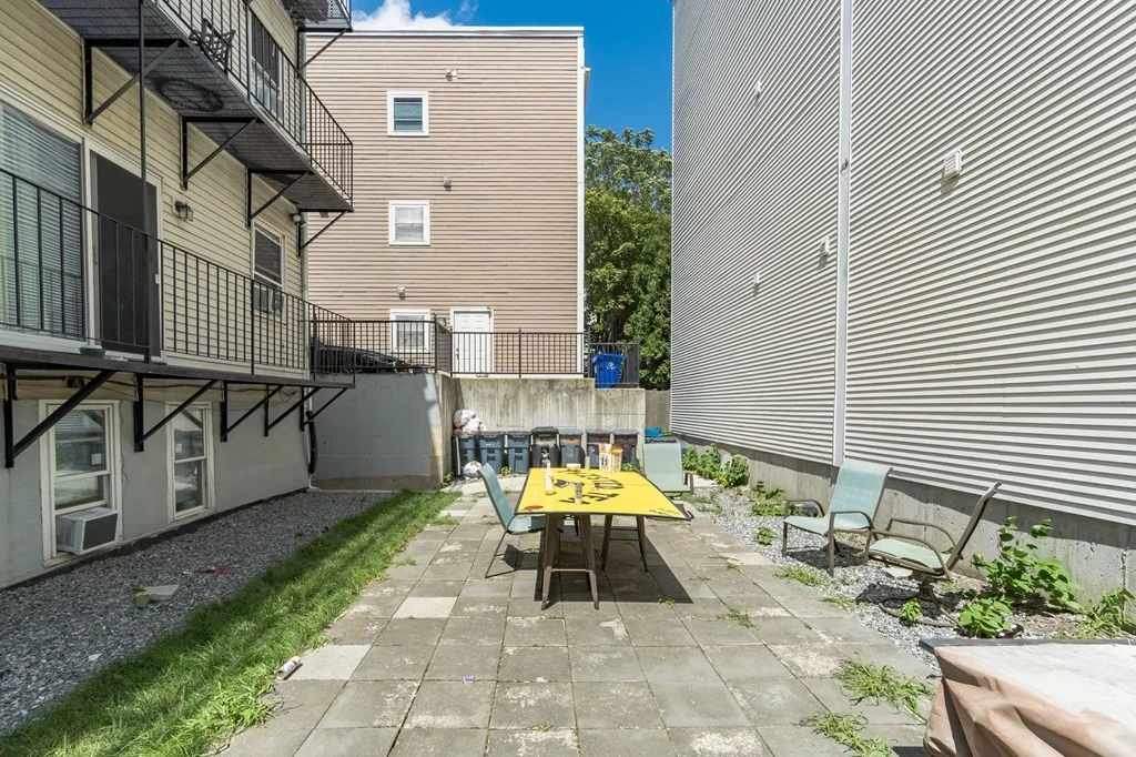 2 bed, 1 bath apartment for rent at 204 H St Unit 2A, South Boston — photo 8 of 8