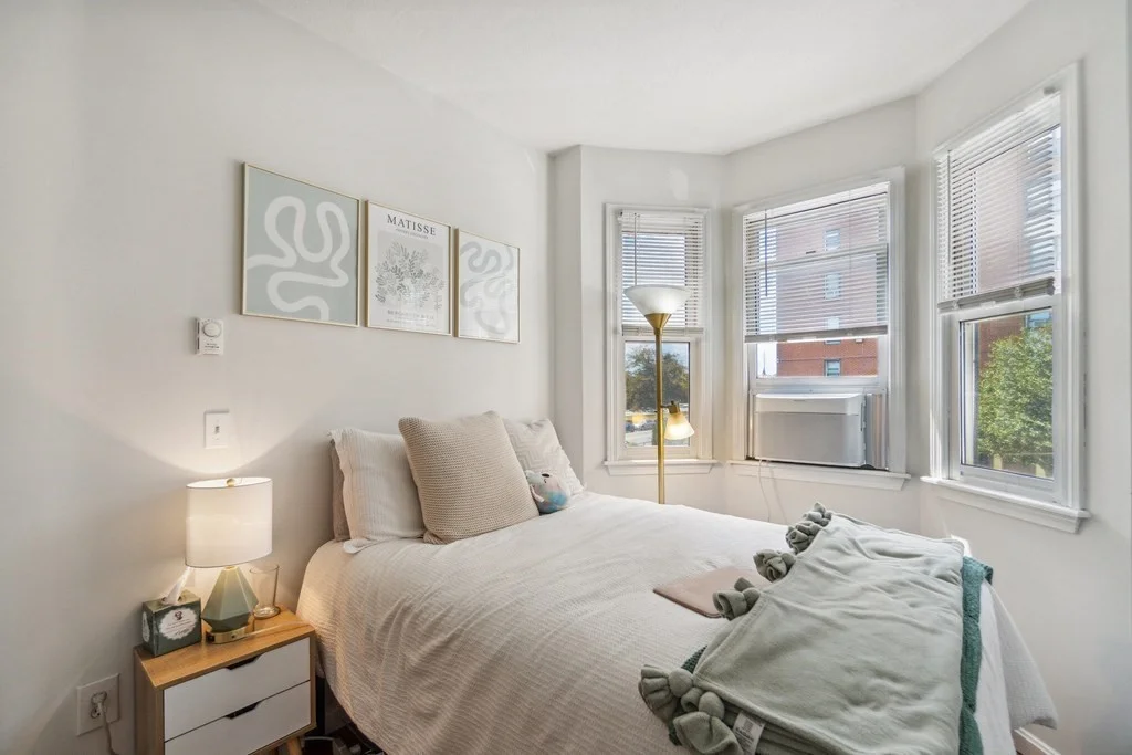 2 bed, 1 bath apartment for rent at 204 H St Unit 2A, South Boston — photo 2 of 8