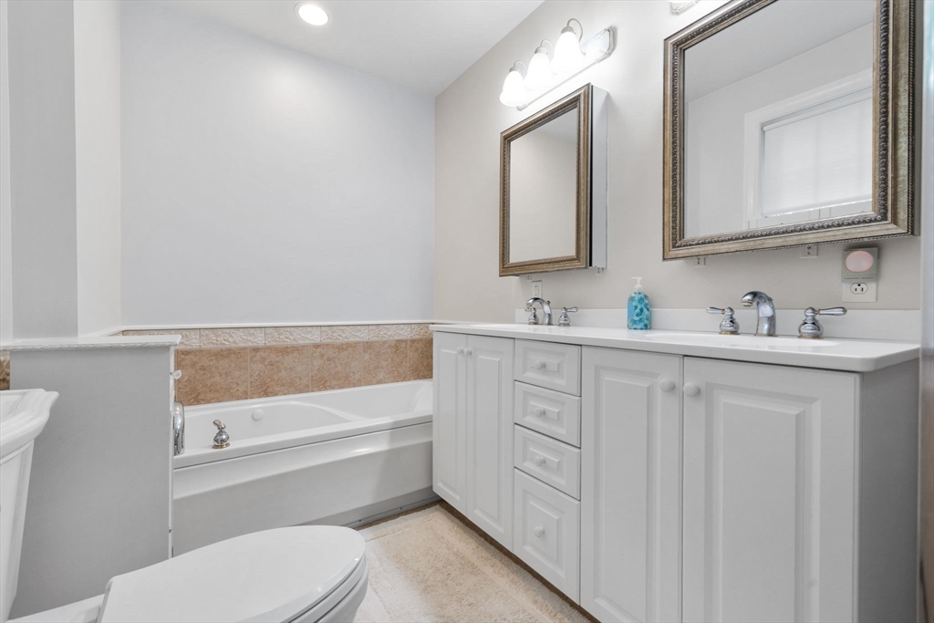 5 bed, 4+ bath apartment for rent at 204 Homer St, Newton Center — photo 21 of 42