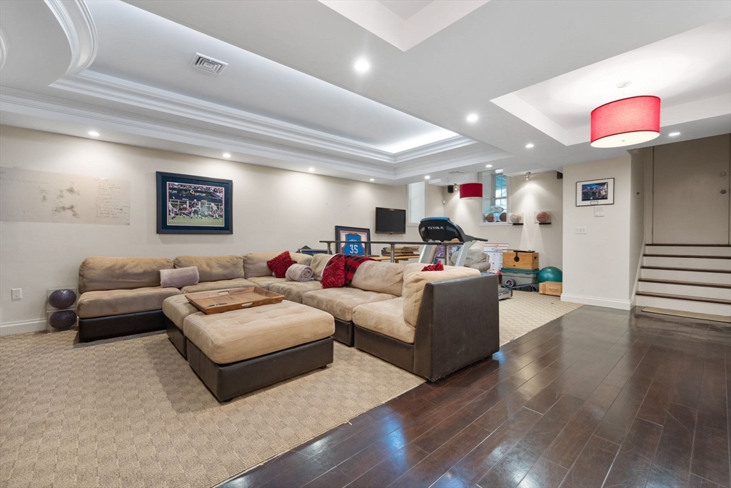 5 bed, 4+ bath apartment for rent at 204 Homer St, Newton Center — photo 33 of 42