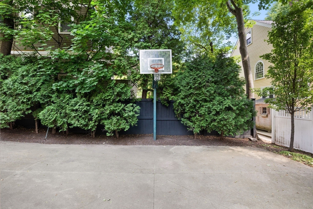 5 bed, 4+ bath apartment for rent at 204 Homer St, Newton Center — photo 41 of 42