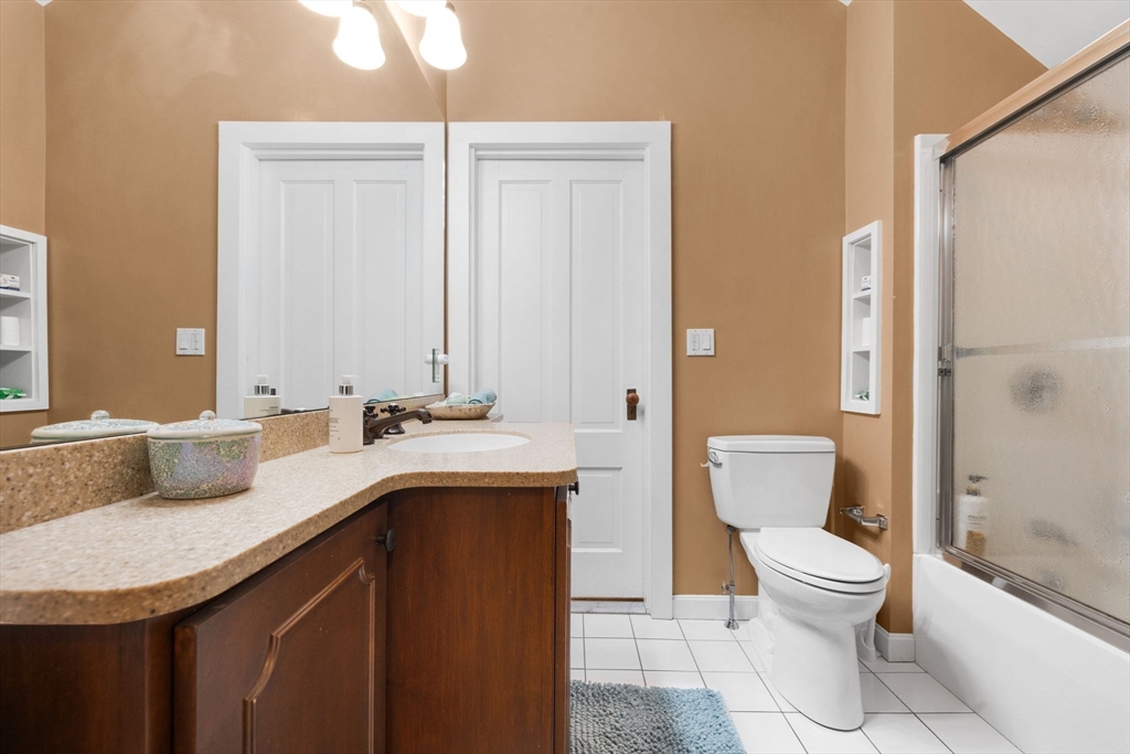 5 bed, 4+ bath apartment for rent at 204 Homer St, Newton Center — photo 30 of 42