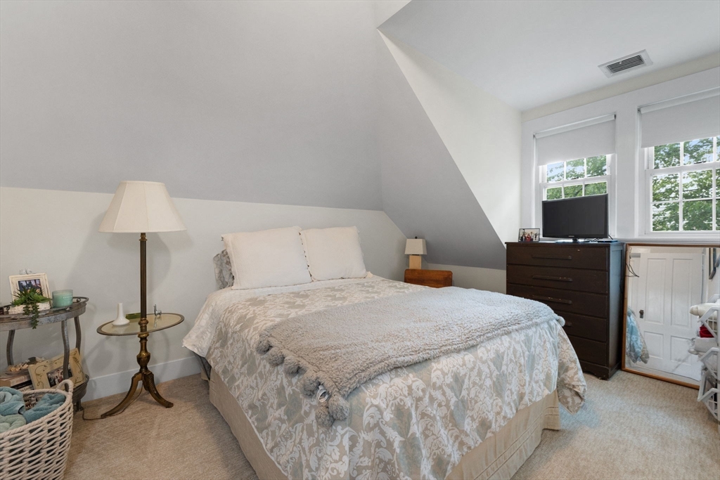 5 bed, 4+ bath apartment for rent at 204 Homer St, Newton Center — photo 28 of 42