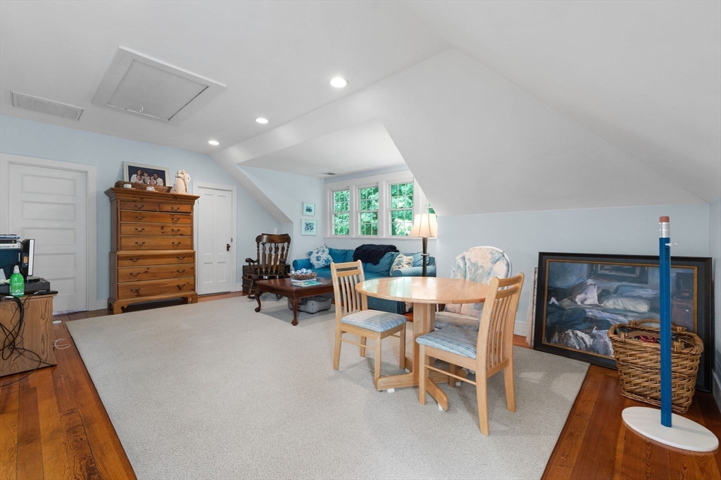 5 bed, 4+ bath apartment for rent at 204 Homer St, Newton Center — photo 27 of 42