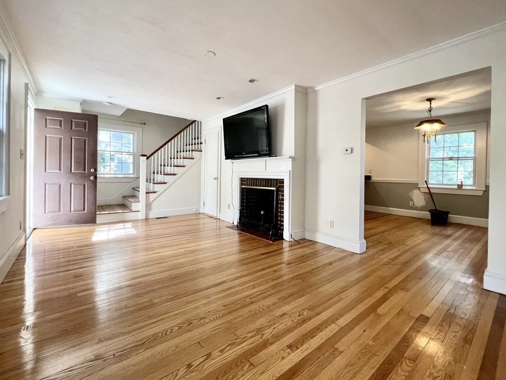 3 bed, 1 bath apartment for rent at 204 Jackson, Newton Center — photo 2 of 13