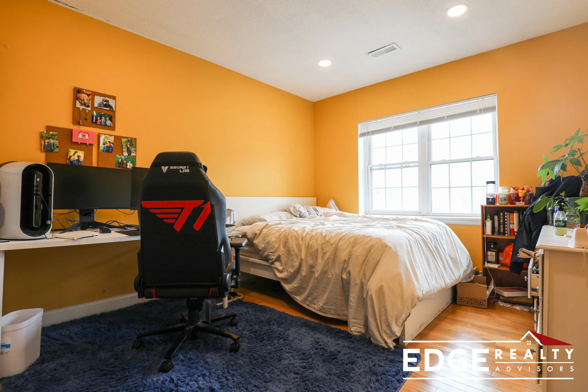 3 bed, 2 bath apartment for rent at 204 Lake Shore Rd Unit 3, Oak Square — photo 6 of 8