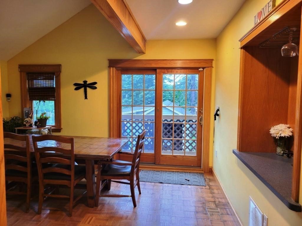 2 bed, 1 bath apartment for rent at 204 Massasoit Rd, Worcester — photo 14 of 30