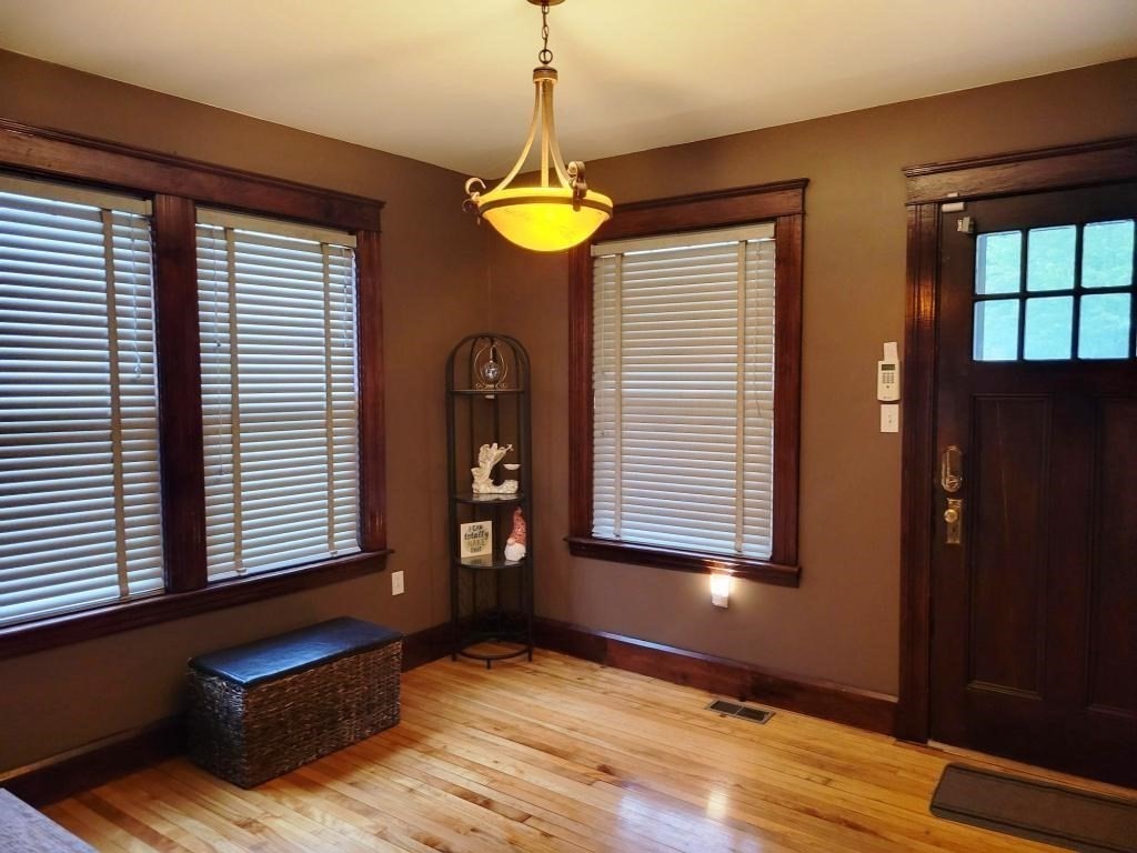 2 bed, 1 bath apartment for rent at 204 Massasoit Rd, Worcester — photo 17 of 30