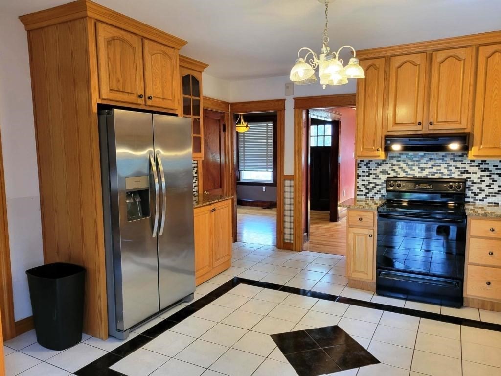 2 bed, 1 bath apartment for rent at 204 Massasoit Rd, Worcester — photo 5 of 30