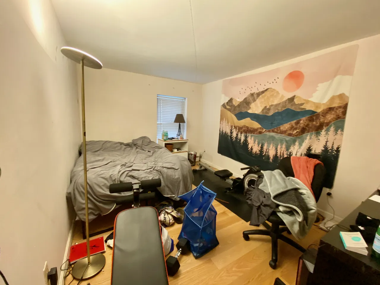 4 bed, 1 bath apartment for rent at 204 Northampton St Unit 1, South End — photo 17 of 23