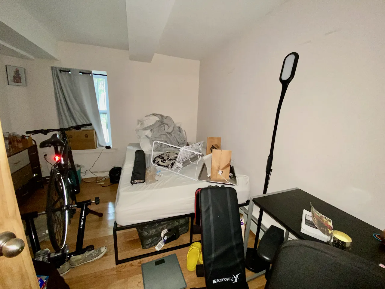 4 bed, 1 bath apartment for rent at 204 Northampton St Unit 1, South End — photo 18 of 23