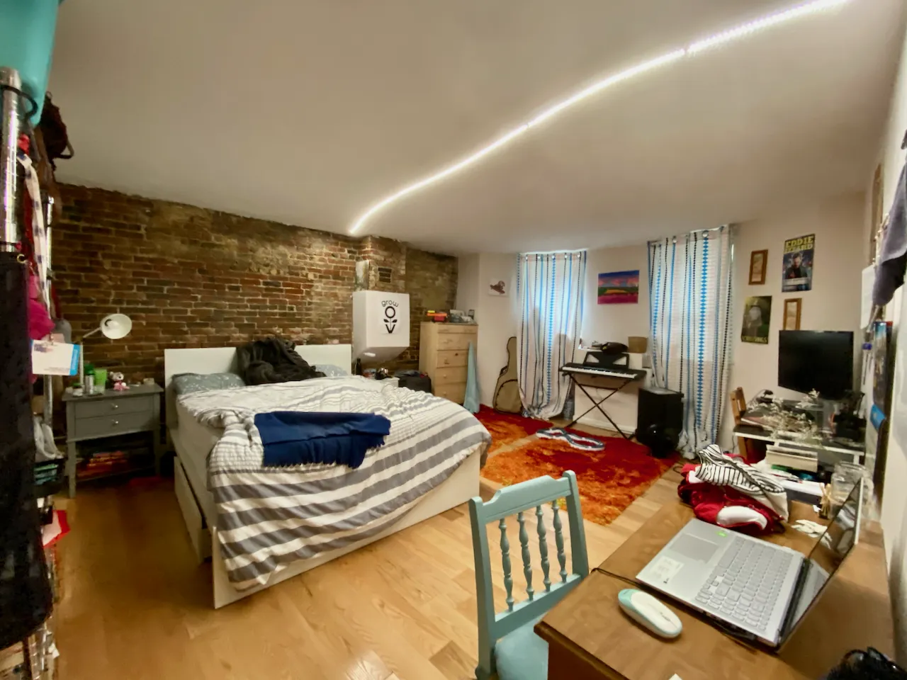 4 bed, 1 bath apartment for rent at 204 Northampton St Unit 1, South End — photo 10 of 23