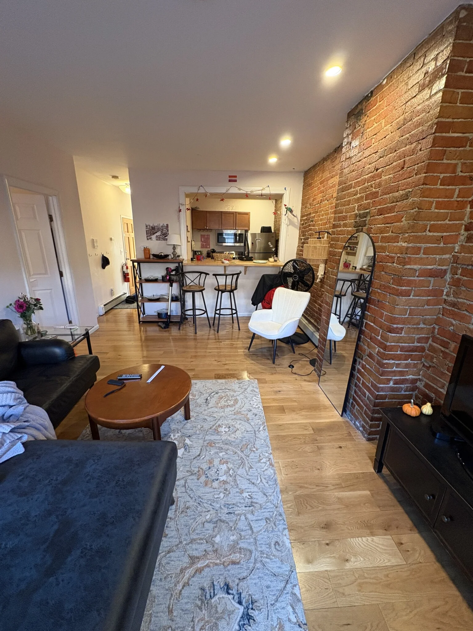 2 bed, 1 bath apartment for rent at 204 Northampton St Unit 3, South End — photo 2 of 22