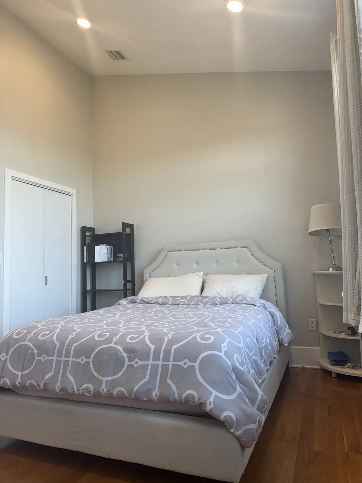 2 bed, 2 bath apartment for rent at 204 Spencer Ave Unit 9, Chelsea — photo 2 of 17