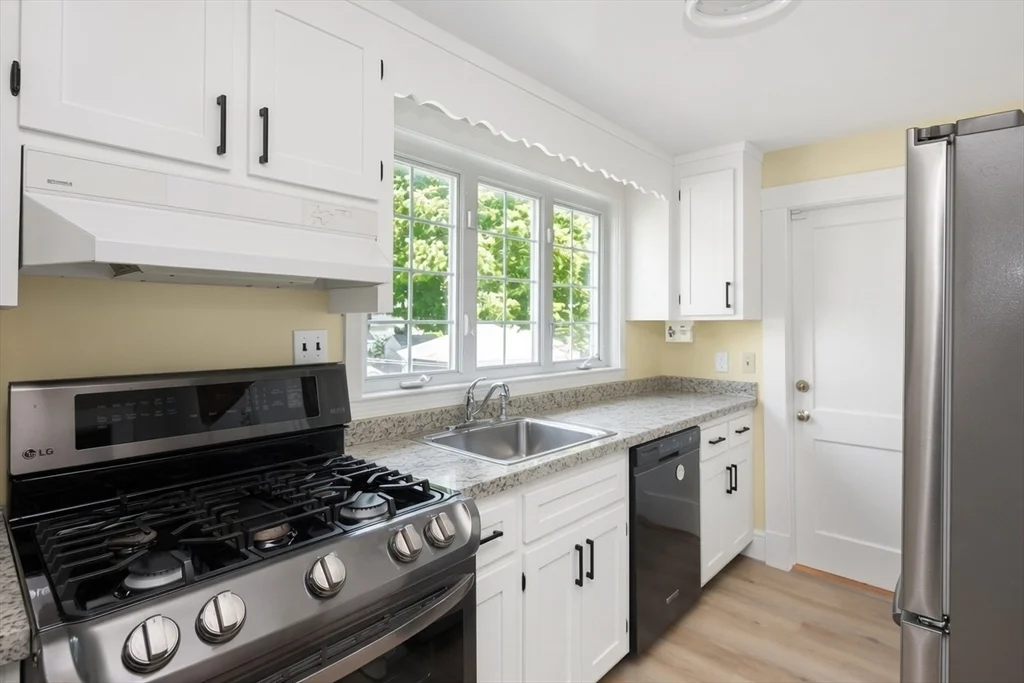 2 bed, 1 bath apartment for rent at 204 Walpole St Unit 1, Norwood — photo 10 of 14