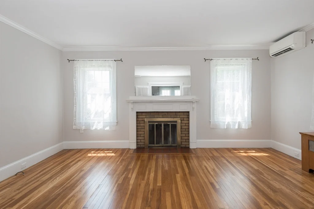 2 bed, 1 bath apartment for rent at 204 Walpole St Unit 1, Norwood — photo 3 of 14