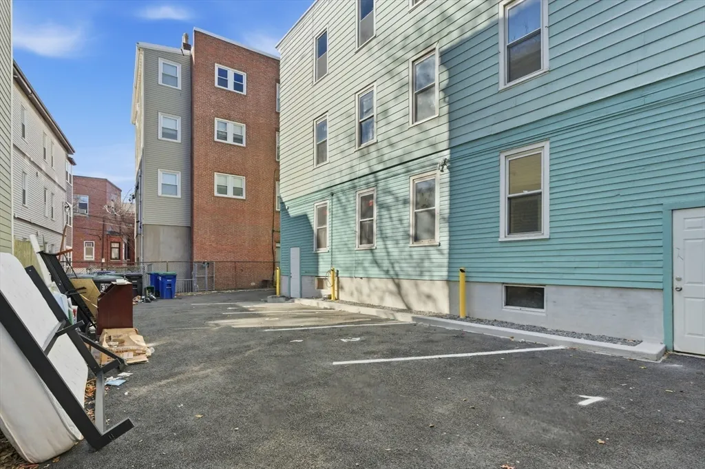 2 bed, 1 bath apartment for rent at 204 Washington St Unit 1, Prospect Hill — photo 18 of 19