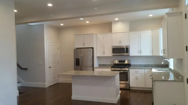 3 bed, 4+ bath apartment for rent at 2044 Beacon St Unit 3, Waban