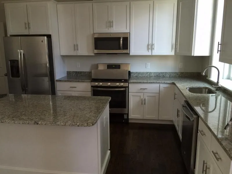 3 bed, 4+ bath apartment for rent at 2044 Beacon St Unit 3, Waban — photo 2 of 10