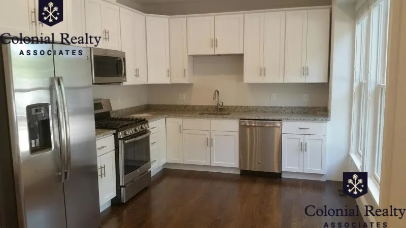 4 bed, 4 bath apartment for rent at 2044 Beacon St Unit 4, Waban — photo 17 of 19