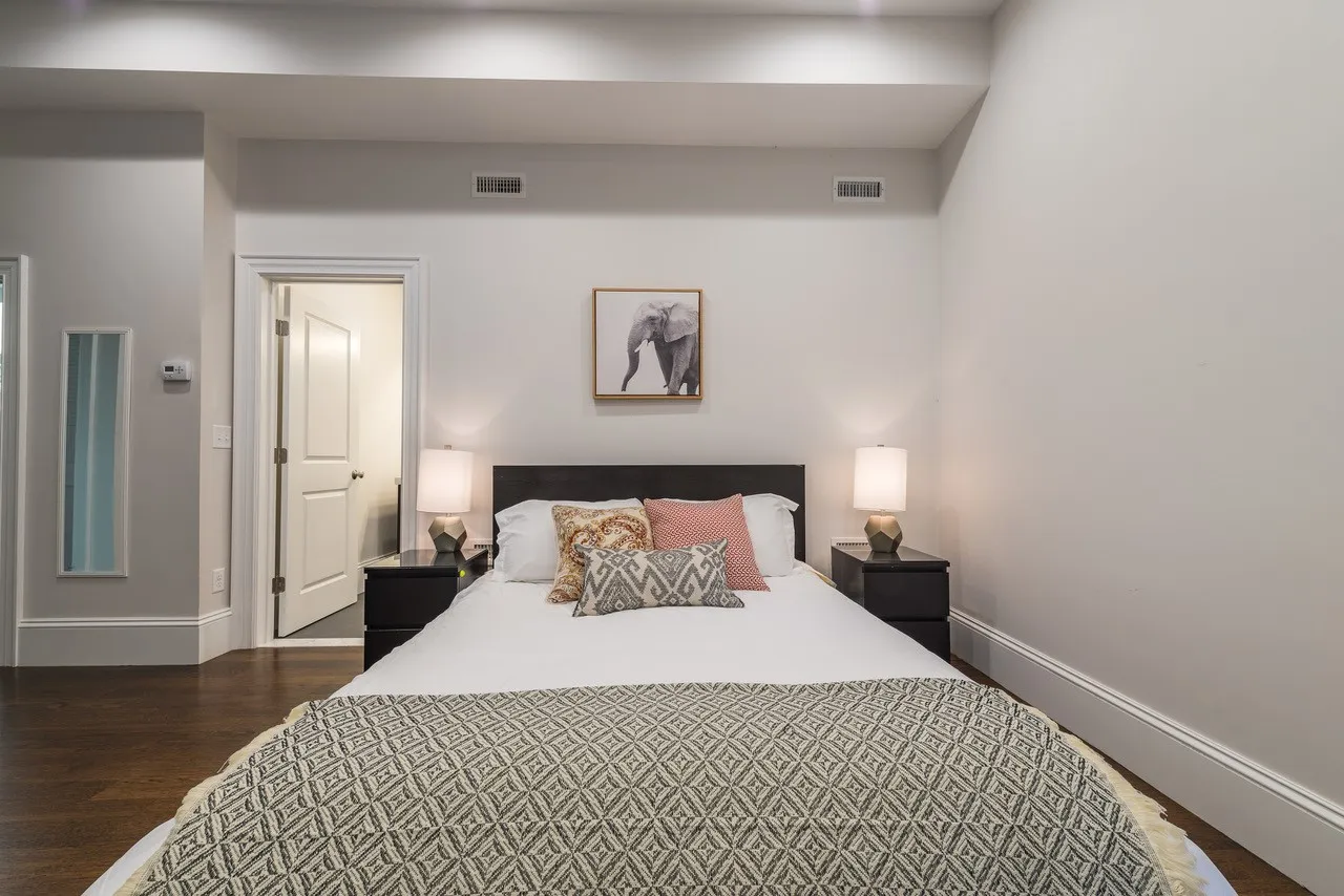 3 bed, 4+ bath apartment for rent at 2044 Beacon Street Extension Unit 1, Auburndale — photo 8 of 27