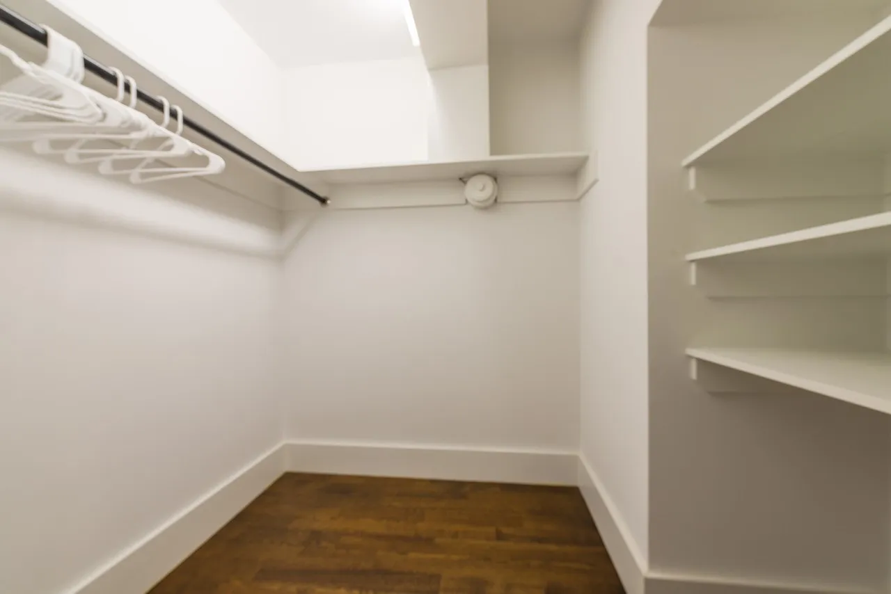 3 bed, 4+ bath apartment for rent at 2044 Beacon Street Extension Unit 1, Auburndale — photo 13 of 27