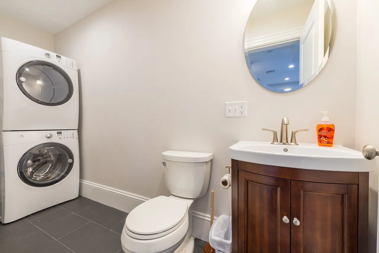 3 bed, 4+ bath apartment for rent at 2044 Beacon Street Extension Unit 1, Auburndale — photo 22 of 27