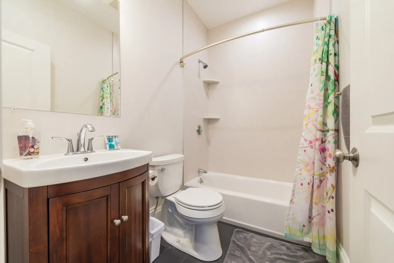 3 bed, 4+ bath apartment for rent at 2044 Beacon Street Extension Unit 1, Auburndale — photo 3 of 27