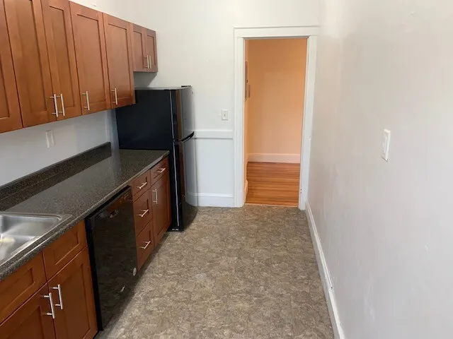 1 bed, 1 bath apartment for rent at 2045 Commonwealth Ave Unit 27, Brighton — photo 2 of 9