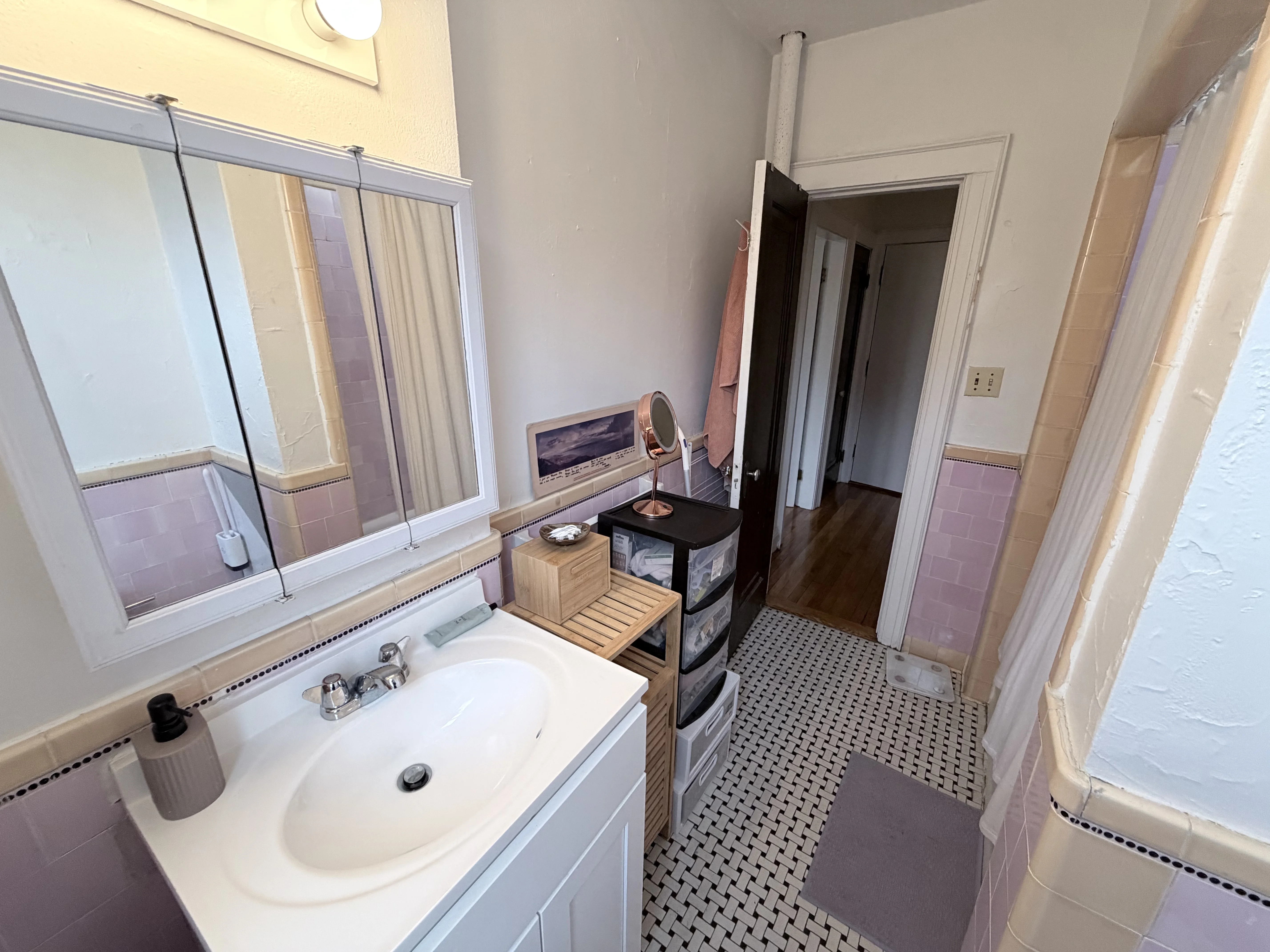 1 bed, 1 bath apartment for rent at 2045 Commonwealth Ave Unit 3, Brighton — photo 13 of 15