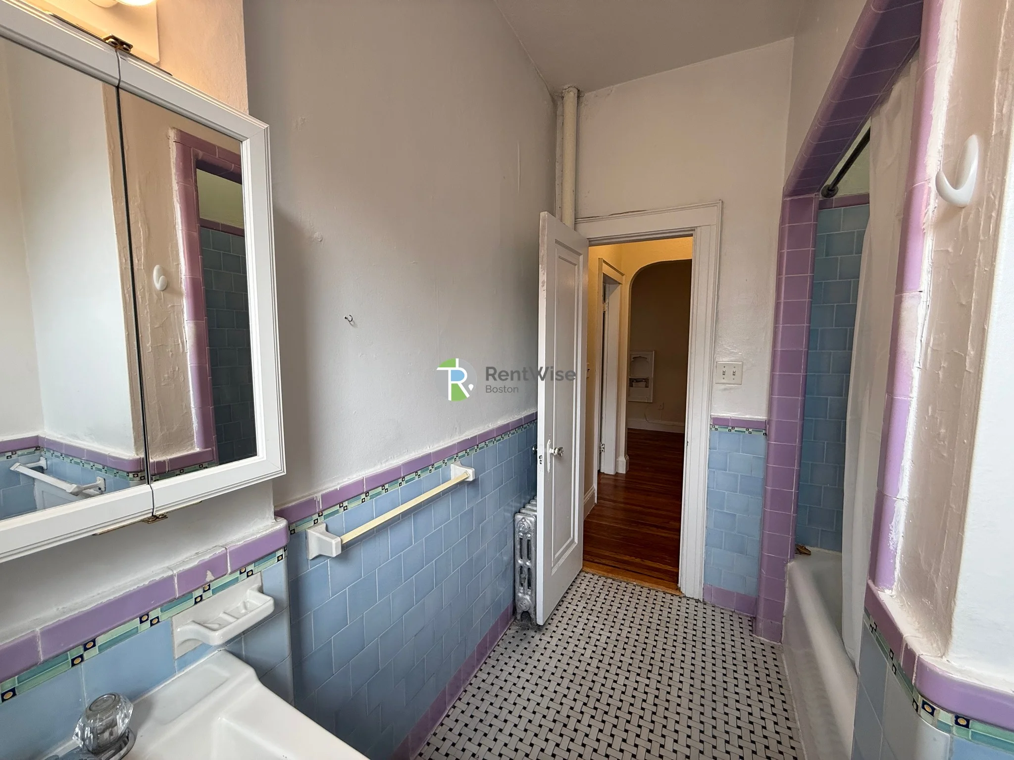1 bed, 1 bath apartment for rent at 2045 Commonwealth Ave Unit 4, Brighton — photo 17 of 22